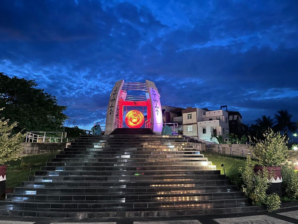 Gong Perdamaian yang menjadi simbol perdamaian di pusat kota Ambon, Maluku, Selasa (23/1/2024).