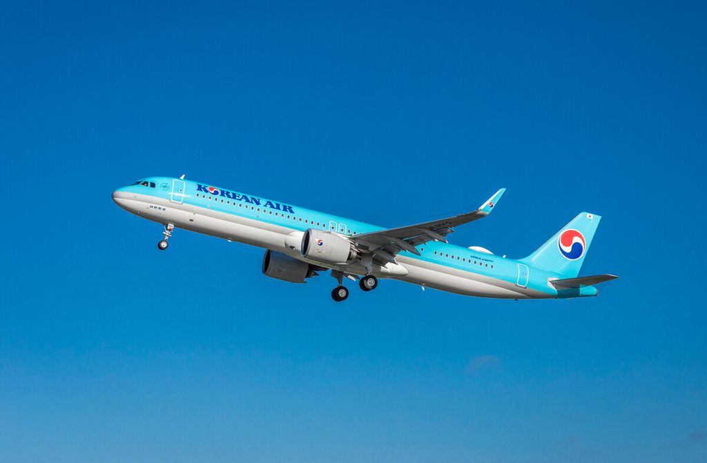Pesawat penumpang Airbus A321neo milik maskapai terbesar Korea Selatan, Korean Air. Maskapai ini memesan tambahan 20 unit A321neo sebagai bagian dari modernisasi armada yang tengah dilakukan. 