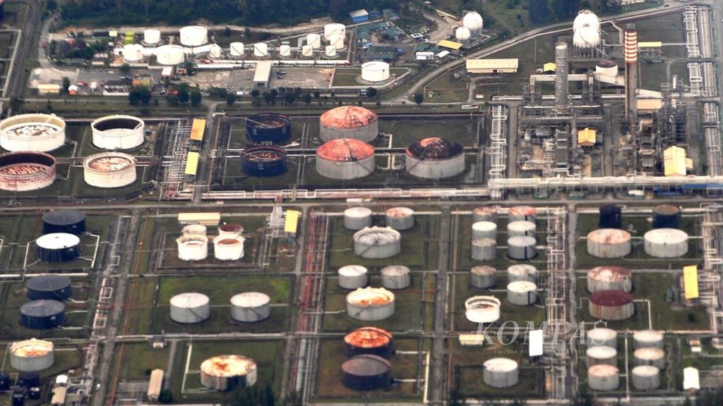 Ilustrasi kilang minyak Pertamina 