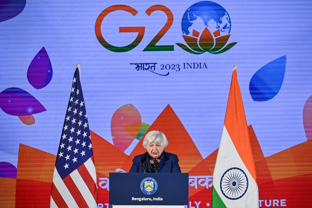 Menteri Keuangan Amerika Serikat Janet Yellen berpidato di hadapan media saat konferensi pers pertemuan para menteri keuangan dan gubernur bank sentral G20 hari kedua di Bengaluru, India, 23 Februari 2023. 