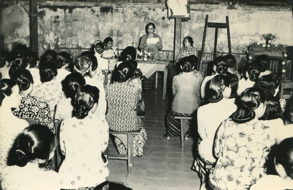  Perayaan Hari kartini di SR Salemba No.33 Jakarta (21 April 1948)
