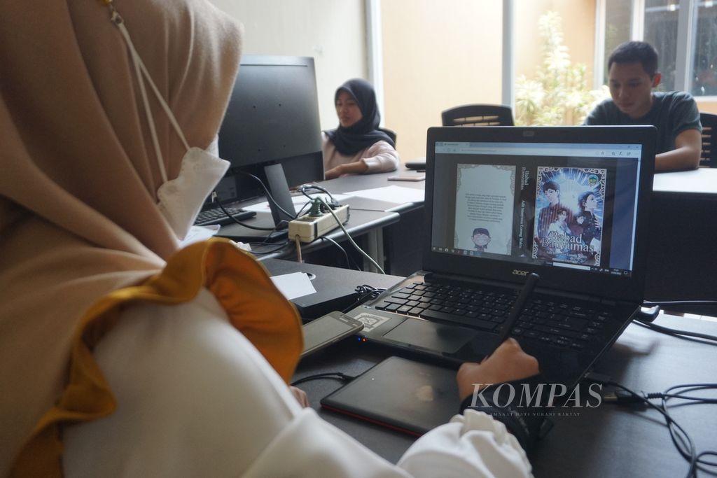 Suasana Comic House di Purwokerto, Banyumas, Jawa Tengah, Sabtu (12/2/2022).