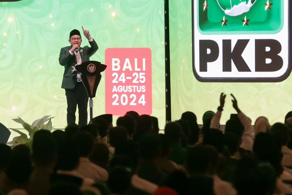 Ketua Umum Partai Kebangkitan Bangsa Muhaimin Iskandar saat berpidato dalam penutupan Muktamar PKB 2024 di Bali Nusa Dua Convention Center, Bali, Minggu (25/8/2024).