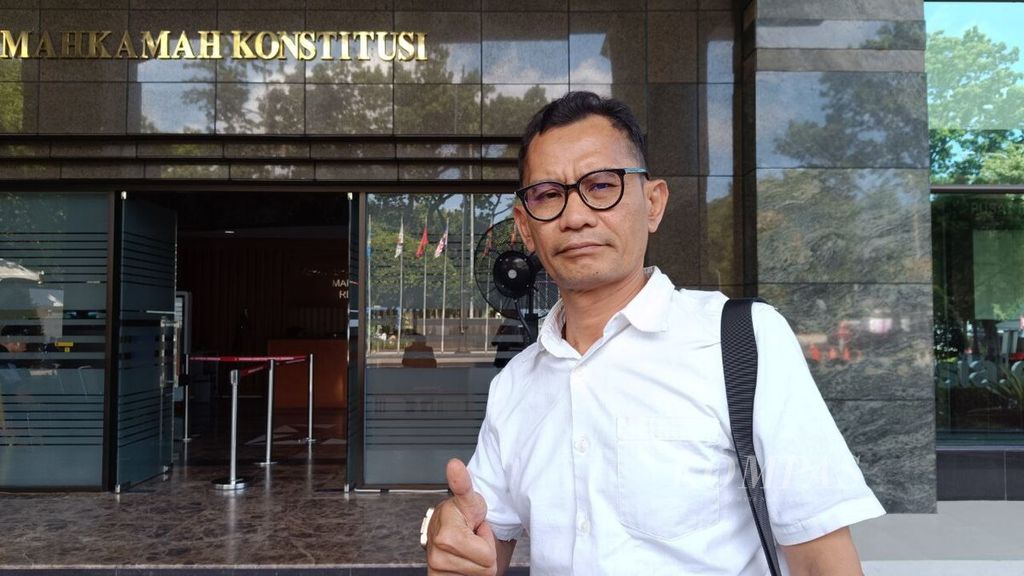 Ahmad Muzaini dari AMP Law Office yang mewakili seorang caleg yang maju di kontestasi DPRD Kota Medan, Sumatera Utara, masih bertanya-tanya terkait prosedur pendaftaran perkara sengketa hasil pileg ke Mahkamah Konstitusi, Kamis (21/3/2024).