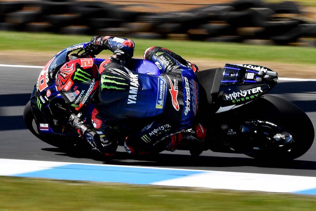 Pebalap Monster Energy Yamaha, Fabio Quartararo, memacu motornya saat balapan MotoGP seri Australia di Sirkuit Phillip Island, Minggu (16/10/2022). Quartararo gagal finis di Phillip Island setelah terjatuh. 