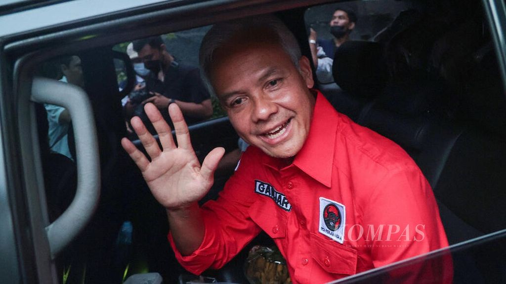 Central Java Governor Ganjar Pranowo after giving a clarification at the DPP PDIP office, Jakarta, on Monday (24/10/2022). Ganjar Pranowo was summoned regarding his statement that he was ready to run in the 2024 presidential election.