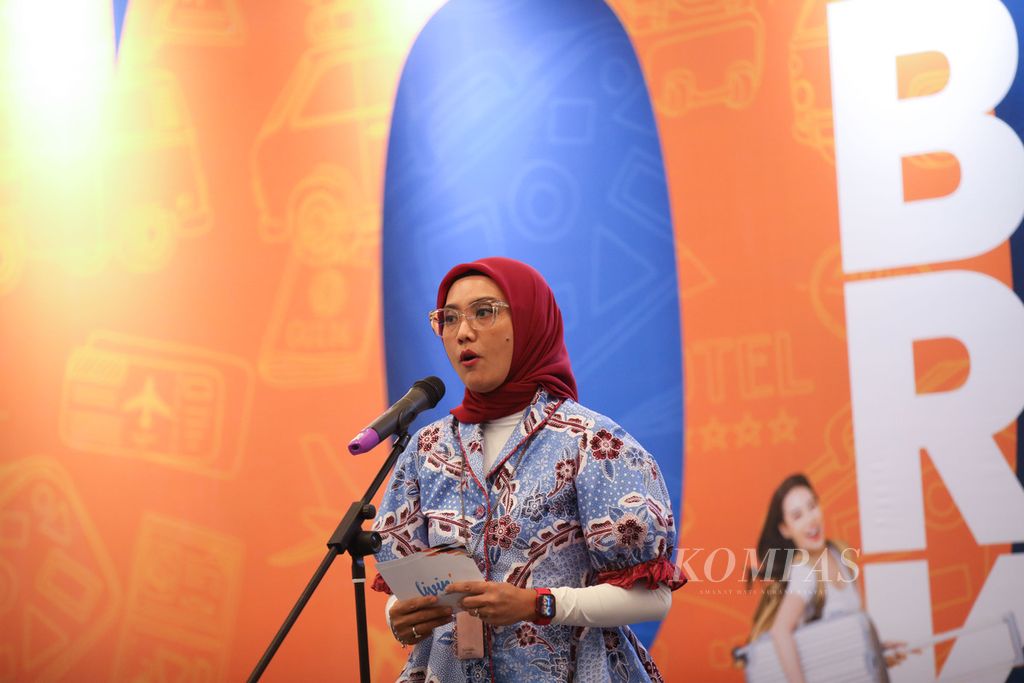 Vice President Bank Mandiri Yudita Wahyu Dewanti menyampaikan sambutan dalam pembukaan Kompas Travel Fair (KTF) 2023 di ICE BSD, Tangerang, Banten, Jumat (1/9/2023). 