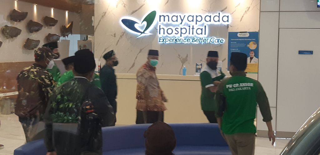 Kalangan Organisasi Islam Nahdlatul Ulama (NU) menjenguk Cristalino David Ozora, anak korban penganiayaan berat, di RS Mayapada, Jakarta Selatan, Minggu (26/2/2023).