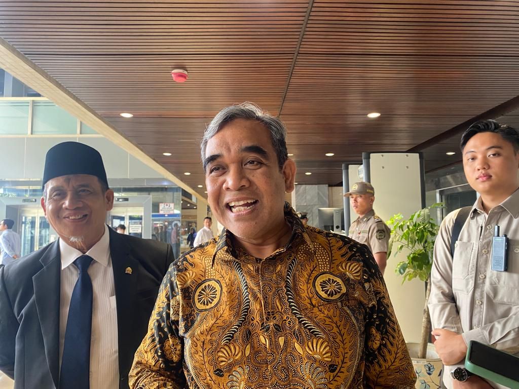 Sekretaris Jenderal Partai Gerindra Ahmad Muzani di Kompleks Parlemen, Jakarta, Selasa (3/10/2023).