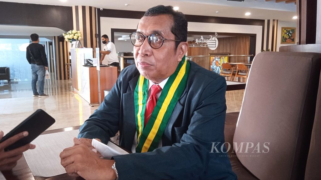 Ketua Ikatan Dokter Indonesia Provinsi Papua Donald Aronggear