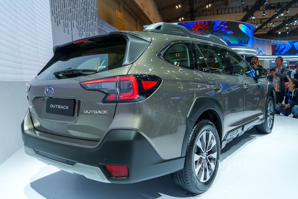 Subaru Outback dipamerkan di Gaikindo Indonesia International Auto Show (GIIAS) 2023, Kamis (10/8/2023).
