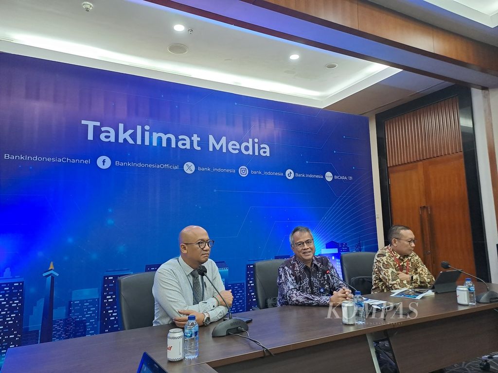 Taklimat media mengenai Sekuritas Rupiah Bank Indonesia (SRBI) di Kantor Pusat BI, Jakarta, Senin (28/8/2023). 