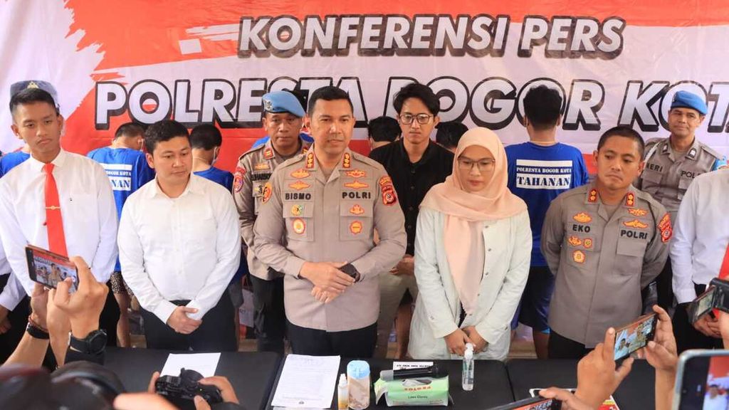 Dalam TPPO di Kota Bogor, Satreskrim Polresta Bogor menangkap sembilan pelaku dan dua pelaku di antaranya masih di bawah umur atau anak berhadapan dengan hukum.