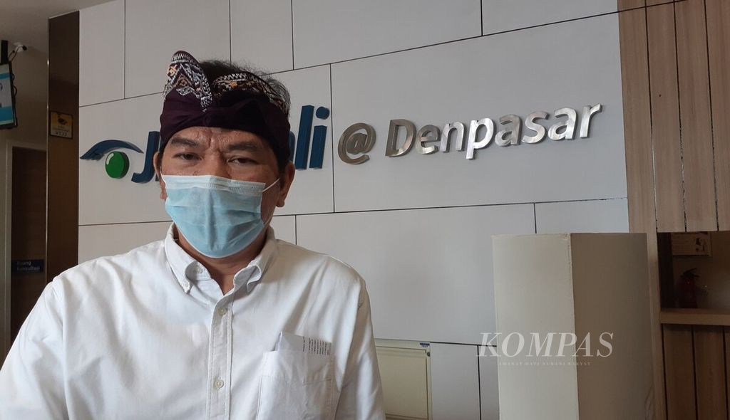 Presiden Direktur JEC Eye Hospital and Clinics Johan A Hutauruk dalam acara peresmian Klinik Mata Utama Jakarta Eye Center (JEC) Bali @ Denpasar di Kota Denpasar, Selasa (22/2/2022). 