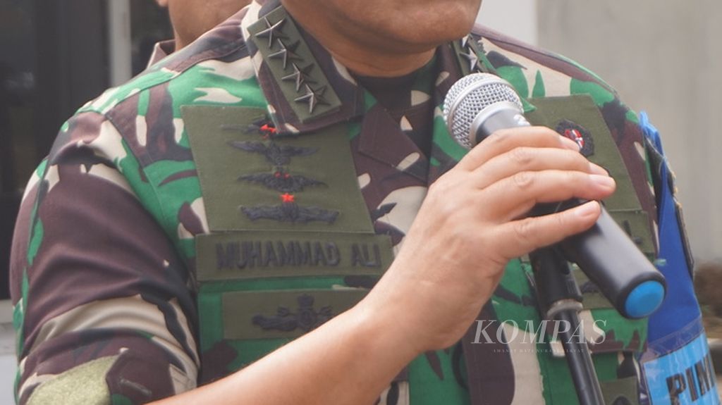 Kepala Staf Angkatan Laut (KSAL) Laksamana Muhammad Ali saat Gladi Posko Armada Jaya XLI di Komando Pembinaan Doktrin Pendidikan dan Latihan Angkatan Laut (Kodiklatal), Surabaya, Jawa Timur, Senin (12/6/2023).