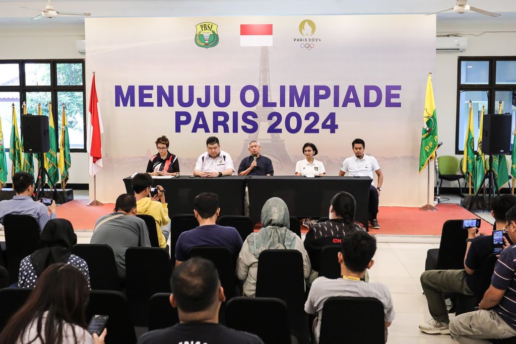 PP PBSI mengumumkan tim <i>ad hoc</i> Olimpiade Paris 2024 pada Senin (8/1/2024) di pelatnas bulu tangkis Indonesia, Cipayung, Jakarta. Pengumuman pembentukan tim <i>ad hoc</i> hanya empat bulan sebelum masa kualifikasi Olimpiade berakhir.