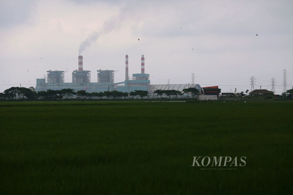 PLTU Lontar di Desa Lontar, Kecamatan Kemiri, Kabupaten Tangerang, Banteng, Minggu (16/1/2022). PLTU Lontar memiliki kapasitas terpasang 3 × 315 MW.