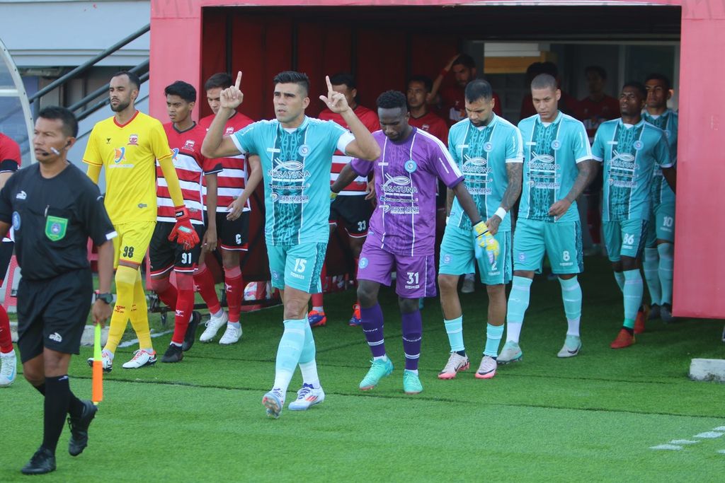 PSBS Biak mengalahkan Madura United, 2-1, pada pekan kelima dalam lanjutan Liga 1 2024/2025 di Stadion Kapten Dipta, Kabupaten Gianyar, Bali, Selasa (17/9/2024).