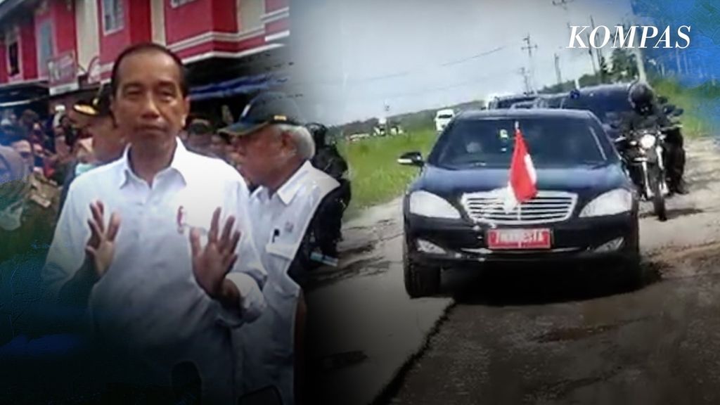 President Joko Widodo's car passes the road in Lampung, Friday (5/5/2023) at 10.30. The President opened the car window to see the condition of the damaged road.