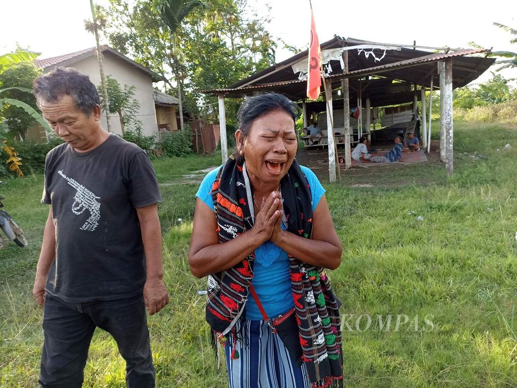 Warga berkumpul di lahan konflik agraria di Desa Simalingkar A, Kabupaten Deli Serdang, Sumut, Jumat (24/6/2022).