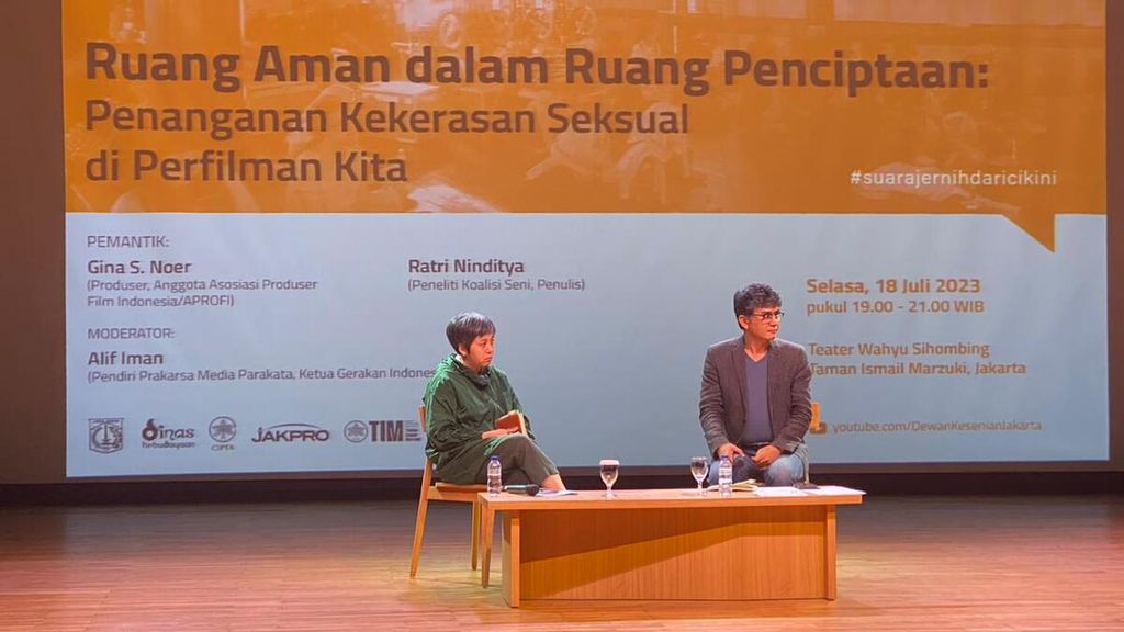 Diskusi publik dengan tema "Ruang Aman dalam Ruang Penciptaan: Penanganan Kekerasan Seksual di Perfilman Kita" di Teater Wahyu Sihombing, Taman Ismail Marzuki, Jakarta Pusat, Selasa (18/7/2023).