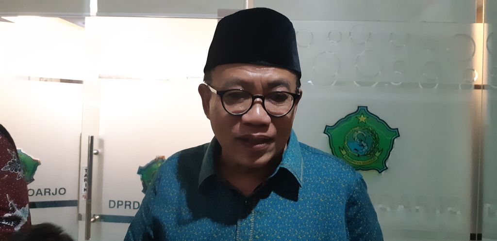 Chairman of the Sidoarjo DPRD Usman