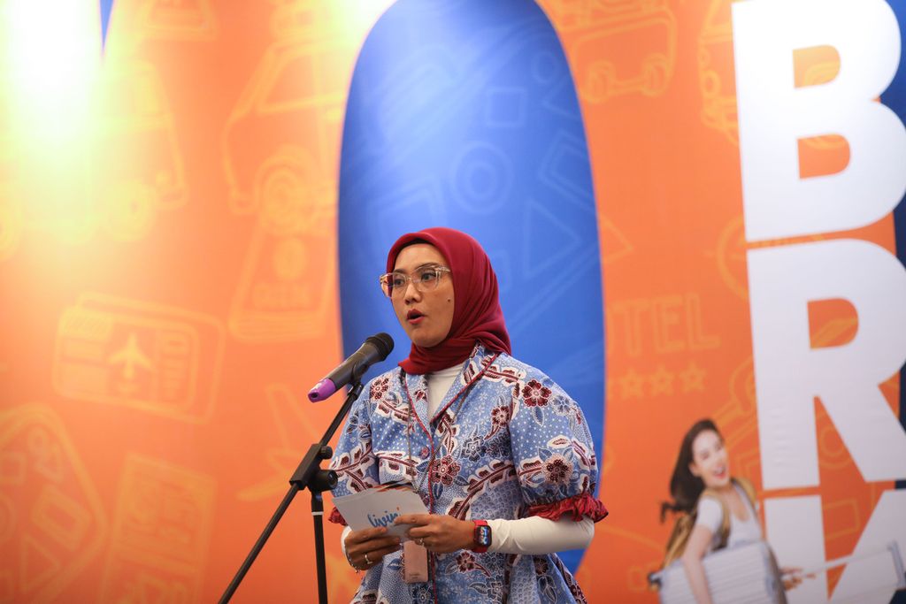 Vice President of Bank Mandiri, Yudita Wahyu Dewanti, delivered an address during the opening of the Kompas Travel Fair (KTF) 2023 at ICE BSD, Tangerang, Banten, on Friday (1/9/2023).