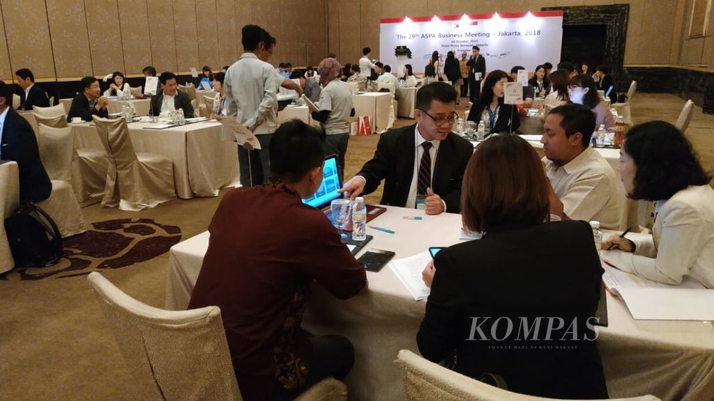 Konsultasi bisnis dalam acara Asian Science Park Association (ASPA) Business Meeting ke-29, Selasa (30/10/2018), di Jakarta. Usaha-usaha rintisan dari Balai Inkubator Teknologi Badan Pengkajian dan Penerapan Teknologi ikut serta dalam konsultasi bisnis.