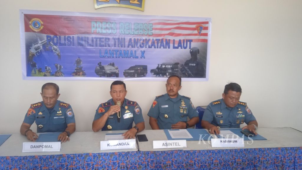 Pihak Lantamal X Jayapura menyampaikan siaran pers kasus anggota TNI Angkatan Laut, Pembantu Letnan  Satu HS, yang menembak mati seorang warga bernama Tri Mulyo di Jayapura pada Kamis (20/10/2022).