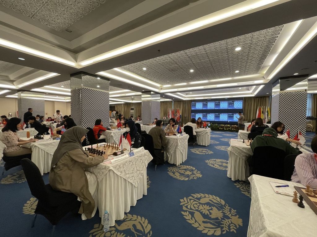 Suasana babak ketujuh Kejuaraan Catur Zona 3.3 Asia di Hotel Century Park, Jakarta, Rabu (10/5/2023).