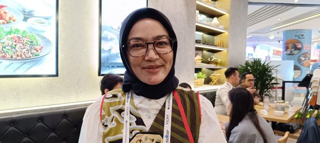 Dokter spesialis kesehatan kulit dari Indonesia, Fitria Agustina, saat ditemui di sela-sela kegiatan World Congress of Dermatology di Singapura, Selasa (4/7/2023).