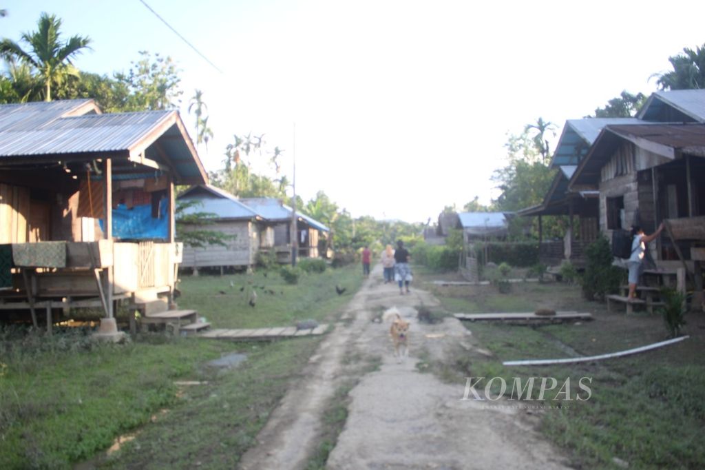 Suasana di salah satu dusun di Kabupaten Kepulauan Mentawai, Sumbar, yang merupakan wilayah perkampungan adat.