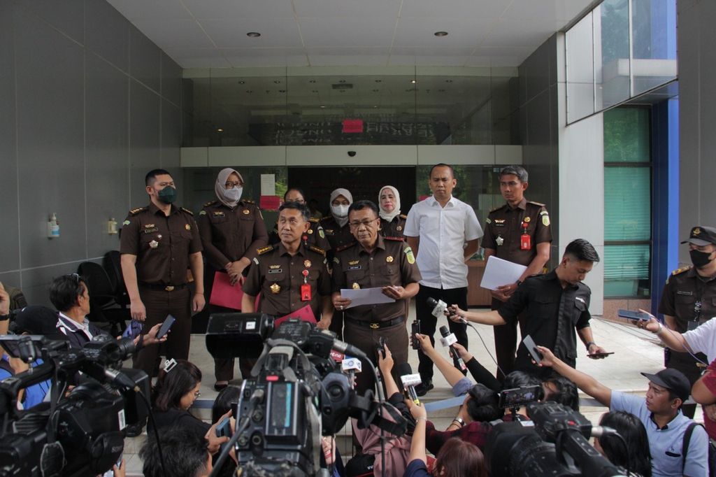 Kejaksaan Tinggi DKI Jakarta menyatakan berkas penyidikan penganiayaan berat dengan tersangka Mario Dandy Satrio dan Shane Lukas telah lengkap, Rabu (24/5/2023).