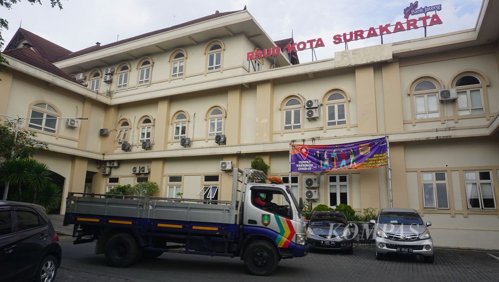 Suasana yang tercipta di RSUD Kota Surakarta, Kota Surakarta, Jawa Tengah, Kamis (22/7/2021).