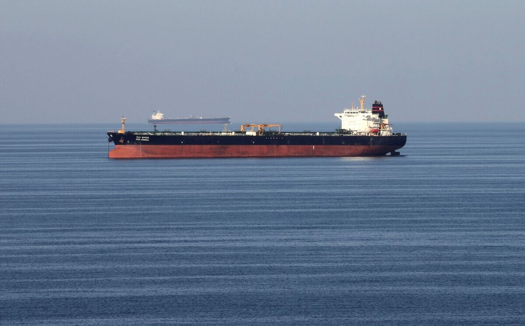 Kapal tanker melintas di Selat Hormuz pada 21 Desember 2018.
