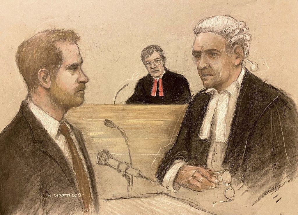 Sketsa Pangeran Harry bersaksi di Pengadilan Kota London, Inggris, 6 Juni 2023. Ia menggugat perusahaan Mirror Group karena tabloid-tabloidnya menyadap telepon pribadinya.