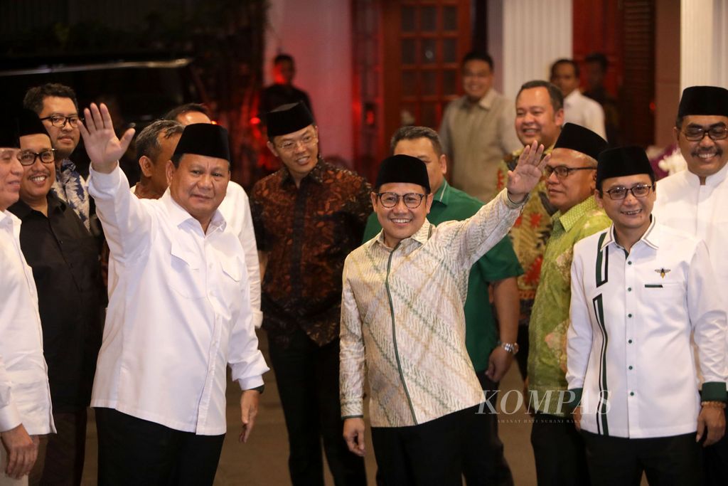 General Chair of the Gerindra Party Prabowo Subianto with General Chair of the National Awakening Party Muhaimin Iskandar at Prabowo's residence on Jalan Kertanegara IV, Jakarta, Friday (28/4/2023).