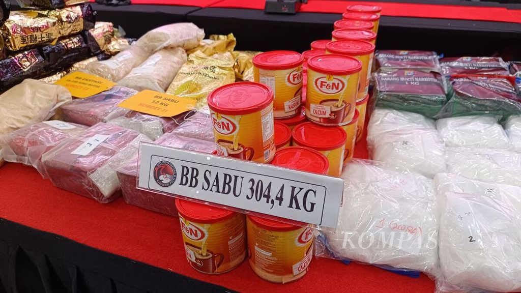 The Drug Crime Directorate of the Indonesian National Police disclosed a drug case from September 2023 to May 2024, on Monday (6/5/2024). During that period, the police confiscated 1.78 tons of crystal meth, one of which was packed in a milk creamer can.