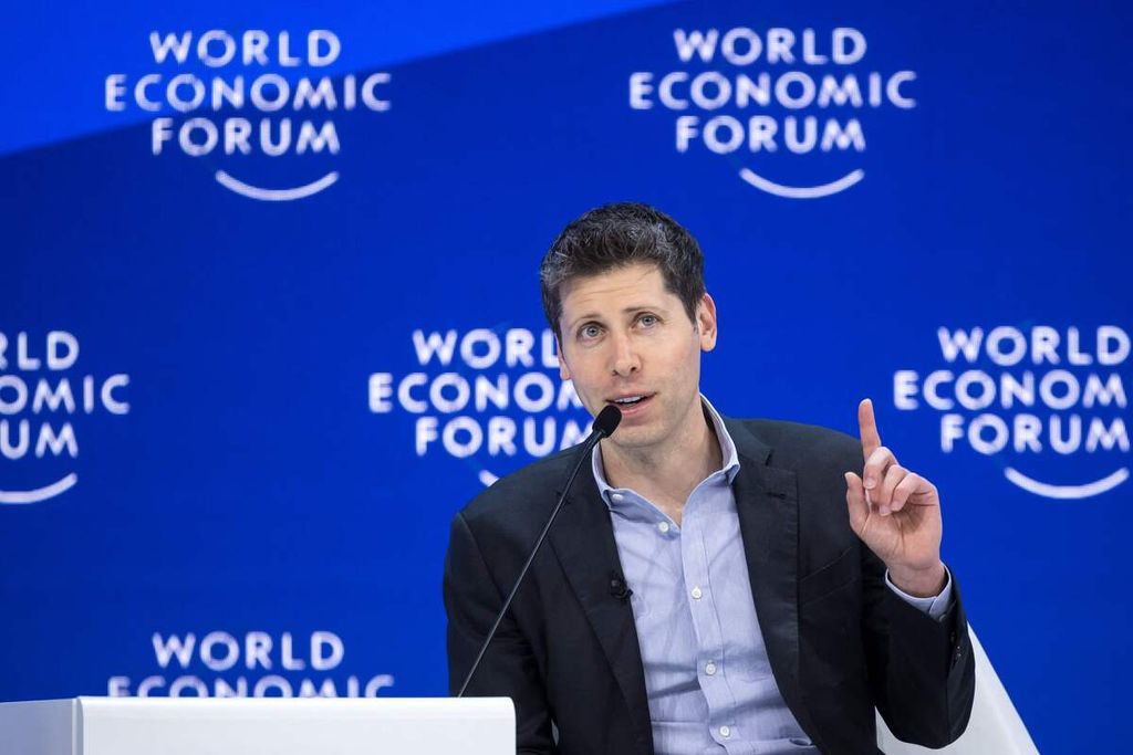 CEO OpenAI Sam Altman dalam pembahasan soal kecerdasan buatan di salah satu sesi Forum Ekonomi Dunia (WEF)  2024 di Davos, Swiss, pada Kamis (18/1/2024). 