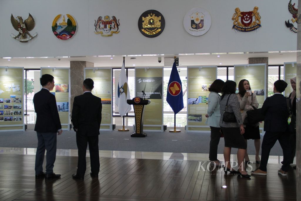Hari EAEU berlangsung di Gedung Sekretariat ASEAN, 20-21 November 2023. Ajang ini digelar sebagai bagian kerjasama ekonomi ASEAN dan Komisi Ekonomi Eurasia. 