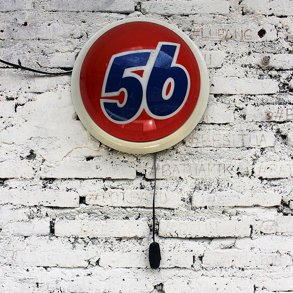 Angka 56 sebagai penanda Ruang Mes 56, ruang komunitas seniman di Yogyakarta.