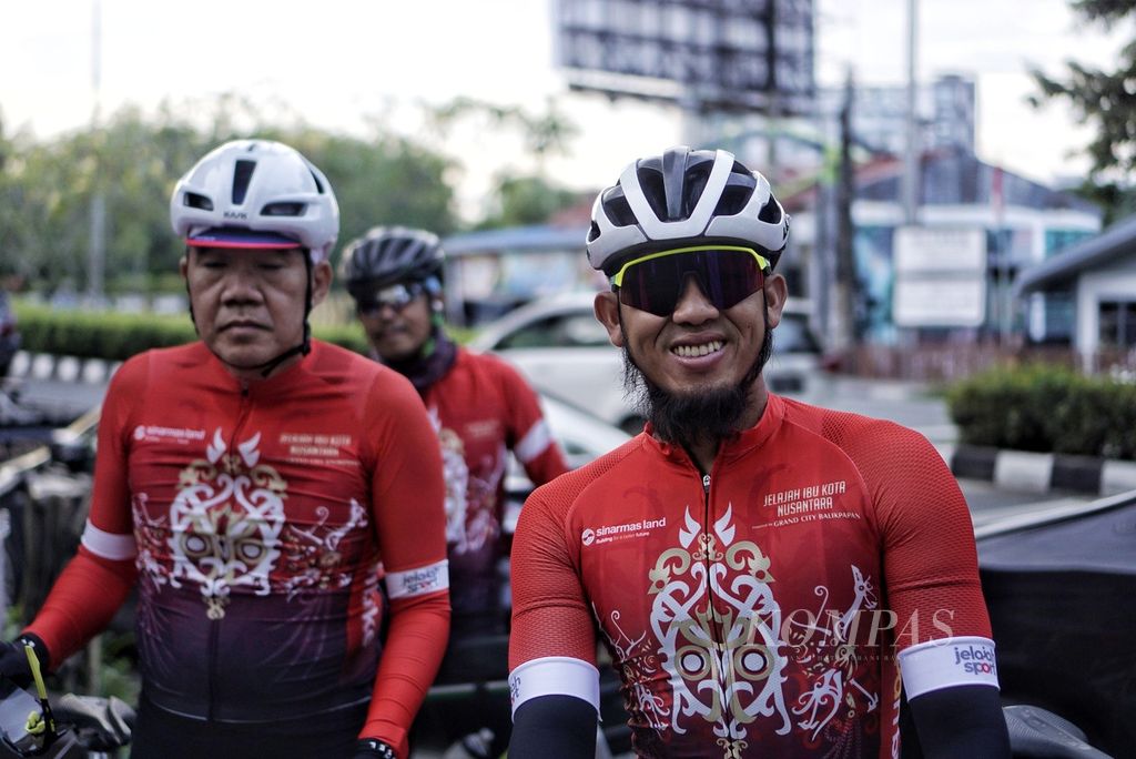 Sekitar 95 pesepeda bersiap menyusuri rute Balikpapan-IKN di Kota Balikpapan, Kalimantan Timur, Sabtu (10/12/2022).