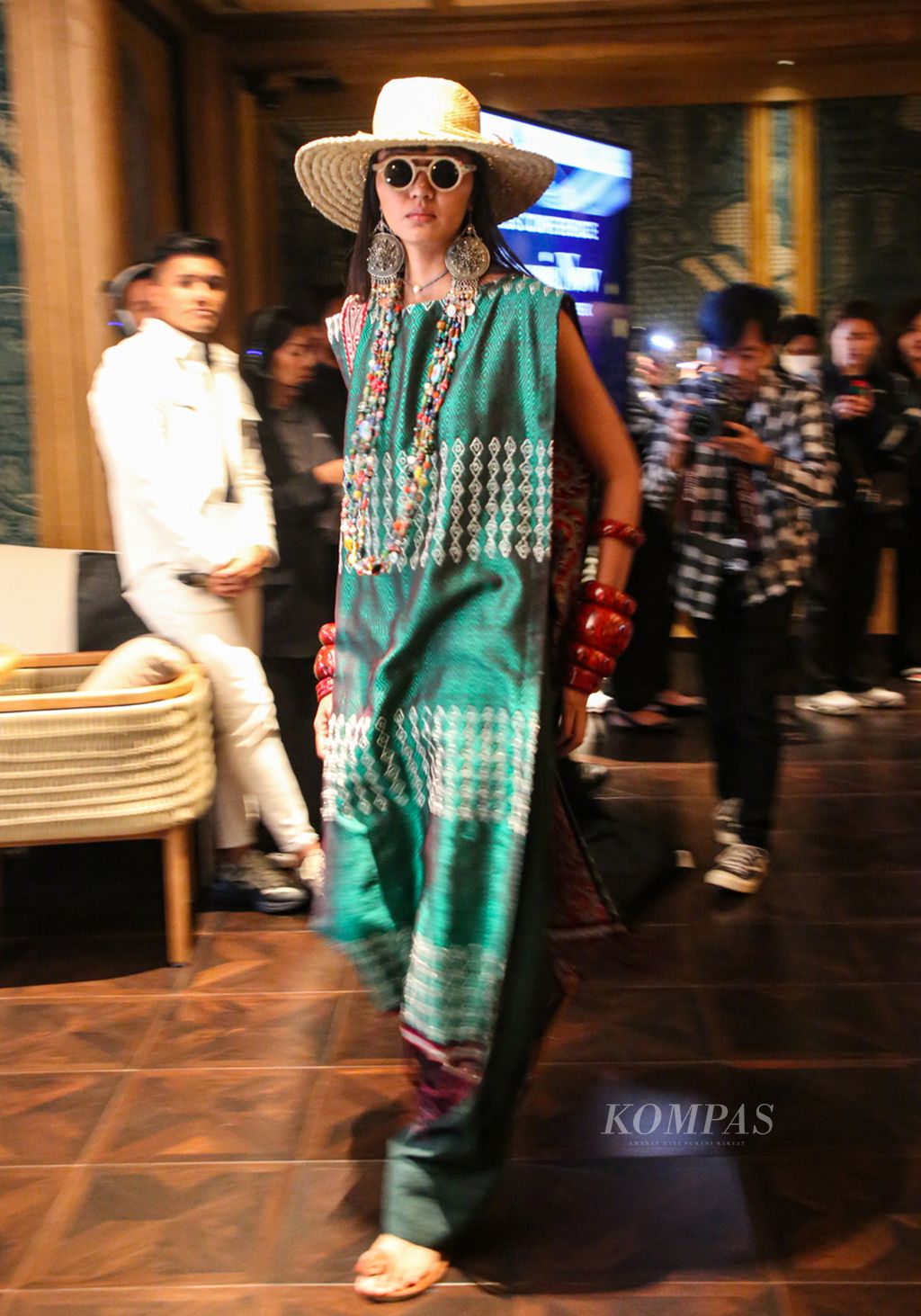 Merdi Sihombing Indonesia Now untuk New York Fashion Week 