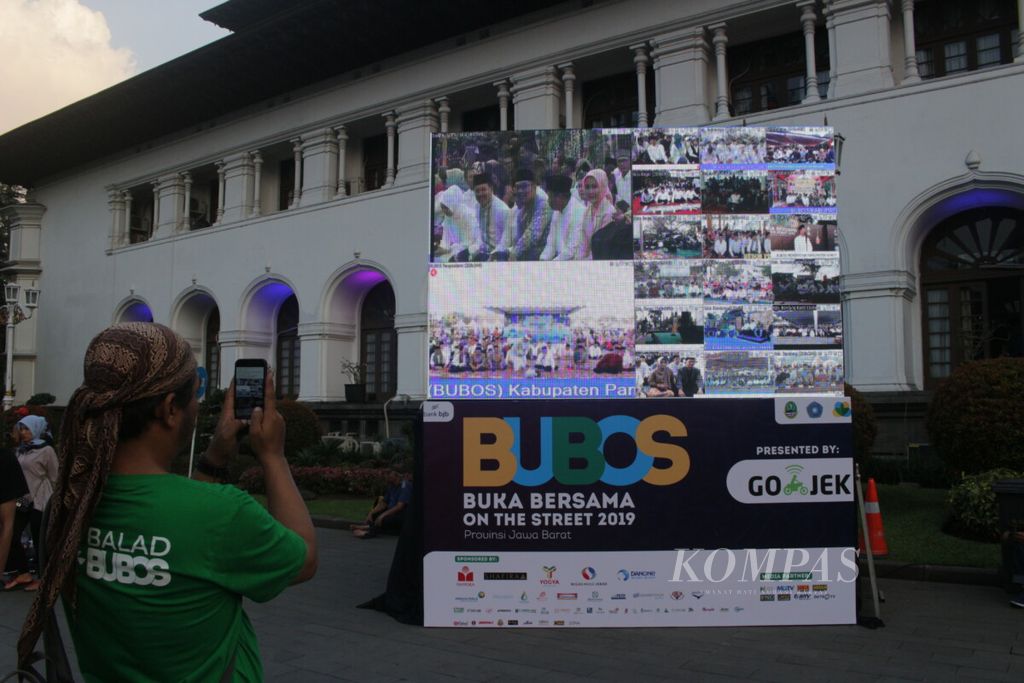 Acara Buka Bersama on the Street (BUBOS) 2019 di Bandung Jabar