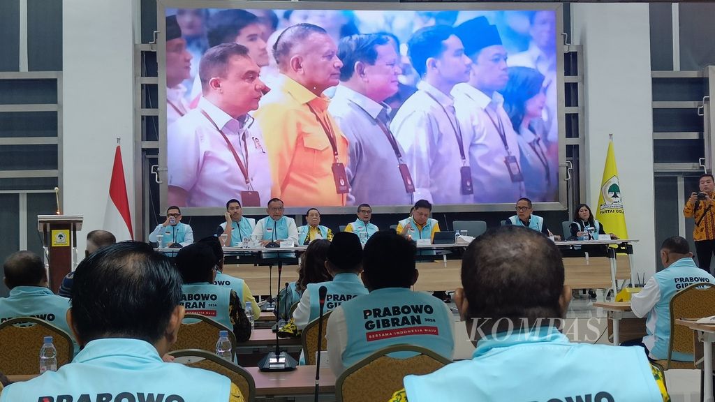 Suasana pertemuan seluruh Ketua Dewan Pimpinan Daerah (DPD) Partai Golkar dengan Dewan Pimpinan Pusat (DPP) Partai Golkar di Kantor DPP Partai Golkar di Jakarta, Rabu (17/1/2024).