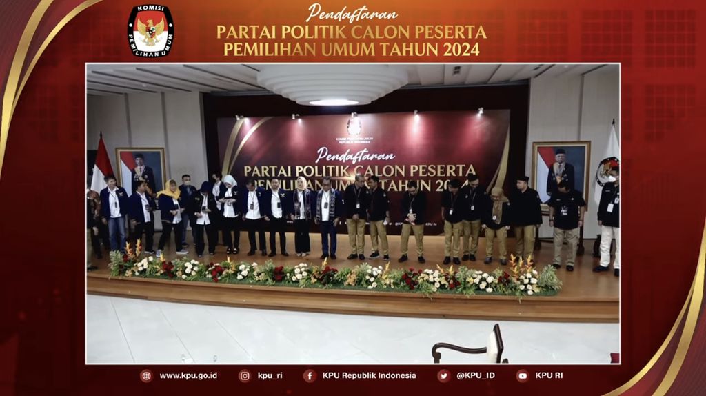 Suasana pendaftaran partai politik calon peserta Pemilu 2024 yang dilakukan oleh Partai Garuda, Rabu (3/8/2022).