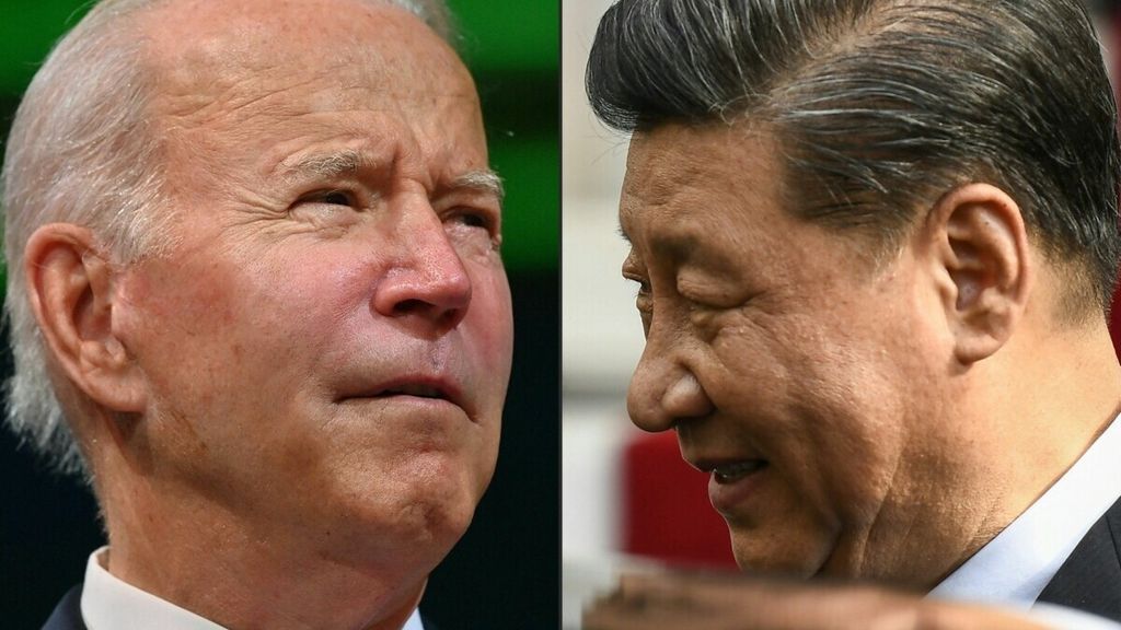 This combination of pictures created on November 15, 2021 shows US President Joe Biden during the COP26 UN Climate Change Conference in Glasgow, Scotland on November 2, 2021 and Chinese President Xi Jinping in Athens on November 11, 2019.