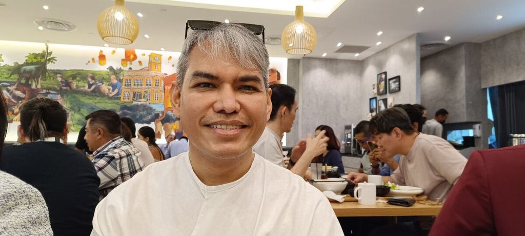 Dokter spesialis kesehatan kulit dari Indonesia, Stanley Setiawan, saat ditemui di sela-sela kegiatan World Congress of Dermatology di Singapura, Selasa (4/7/2023).