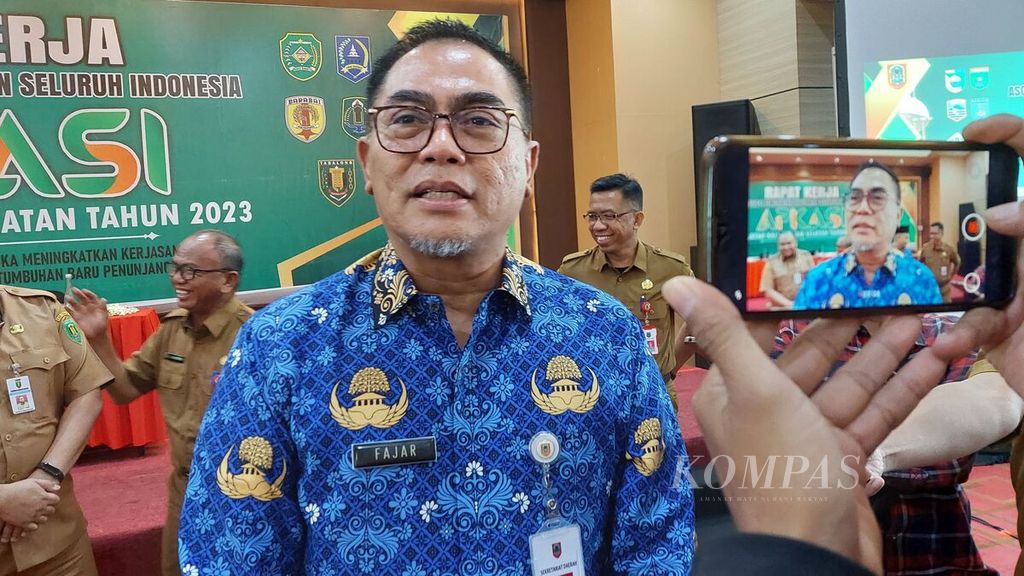 Assistant I for Governance and People's Welfare of the Provincial Secretariat of South Kalimantan, Nurul Fajar Desira, was in Banjarmasin on Monday (19/6/2023).