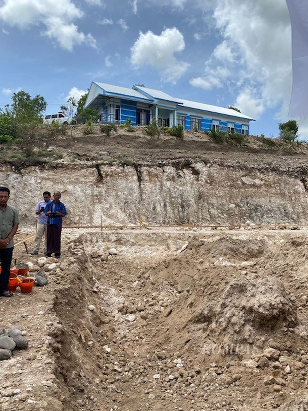 Lokasi peletakan batu pertama gedung belajar BLK Yayasan Gunthild Karitas Peduli yang dibantu Yayasan DKK di Lembata, NTT, Rabu (13/12/2023).